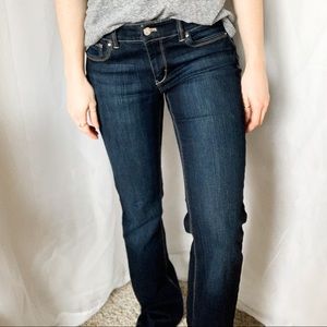 White House Black Market Blanc 4R bootcut jeans